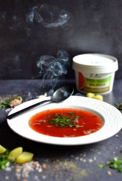 Proteinová polévka gulášová 30g kelímek